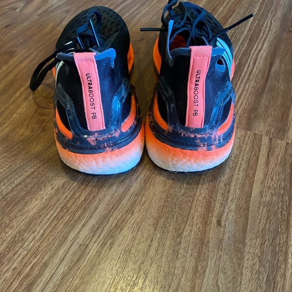 Adidas ultra boost PB black/coral - Picture 2 of 7